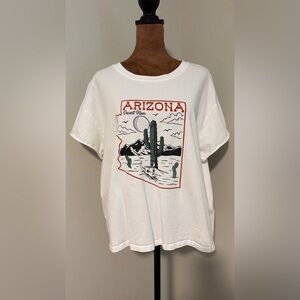 Le Lis White Crewneck Tee with Arizona/Desert theme